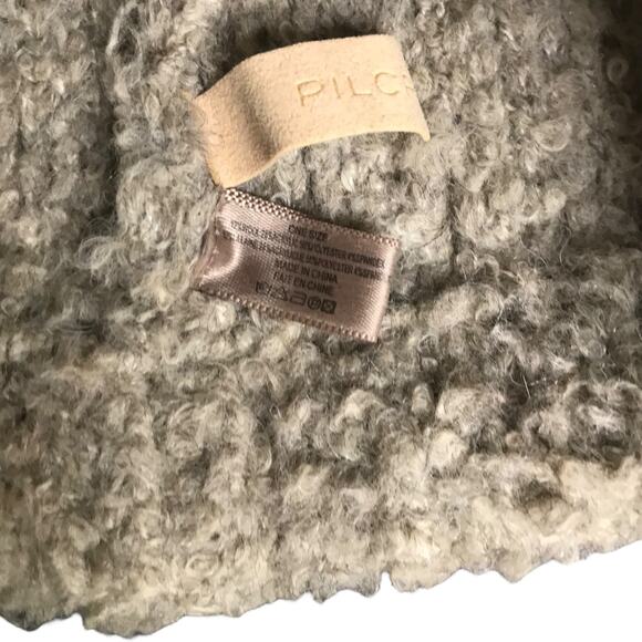 Anthropology Pilcro Hat Wmns OS Grayish Brown Wool Stretch Faux Fur Pom Pom‎ Cap - Picture 7 of 7